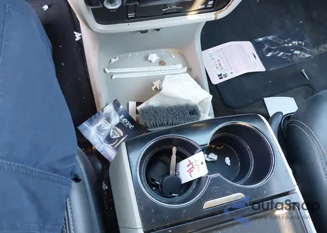 2013 Toyota Sienna Se 8 Passenger из США, поврежденный, VIN 5TDXK3DC8DS330325